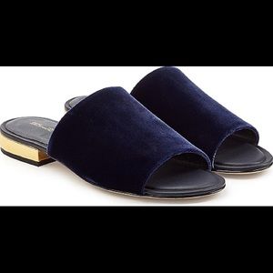 NWOT Diane Von Furstenberg Slides